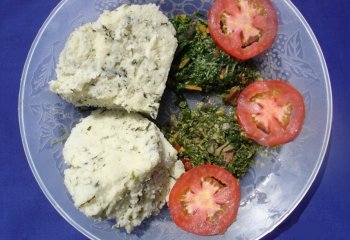 Pumpkin Imifino squash served with vegetables. South Africa recipe. Source IPGRI, 2006